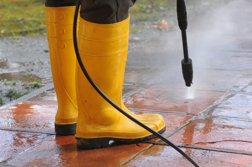 Steam Cleaners vs Traditional Cleaning: Which is Better?