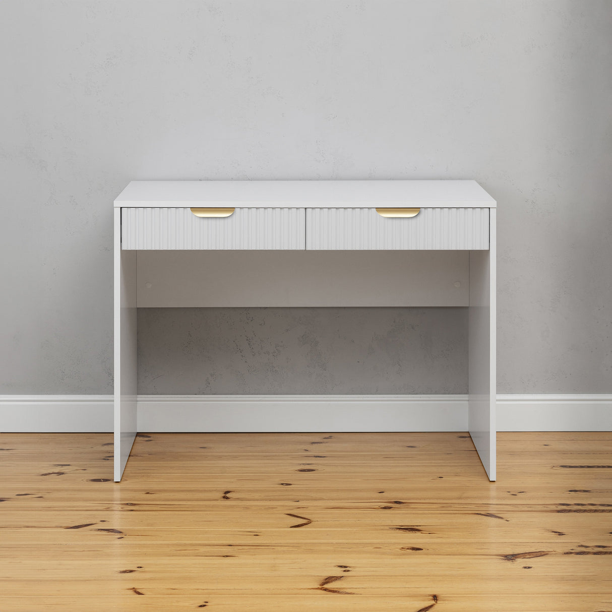 ODESSA DESK - WHITE - FLUTED - PULL BRASS