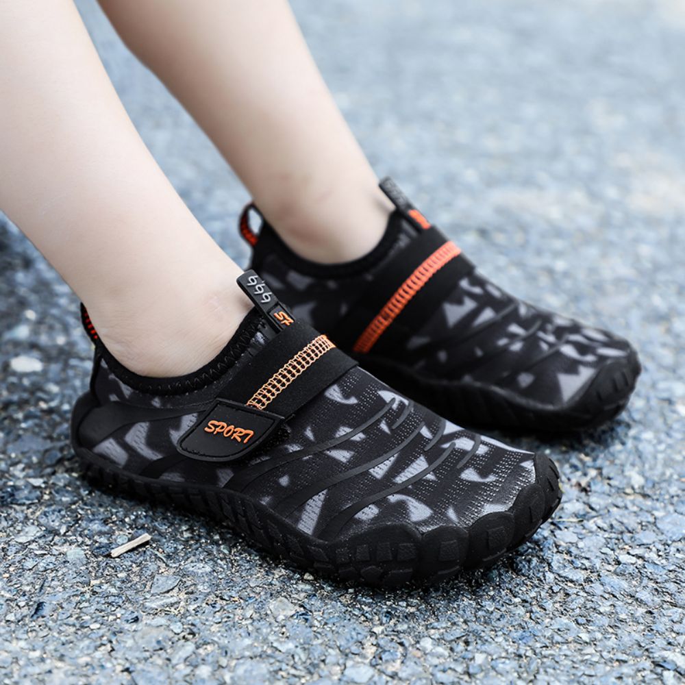 Kids Water Shoes Barefoot Quick Dry Aqua Sports Shoes Boys Girls (Pattern Printed) - Black Size Bigkid US6.5 = EU38