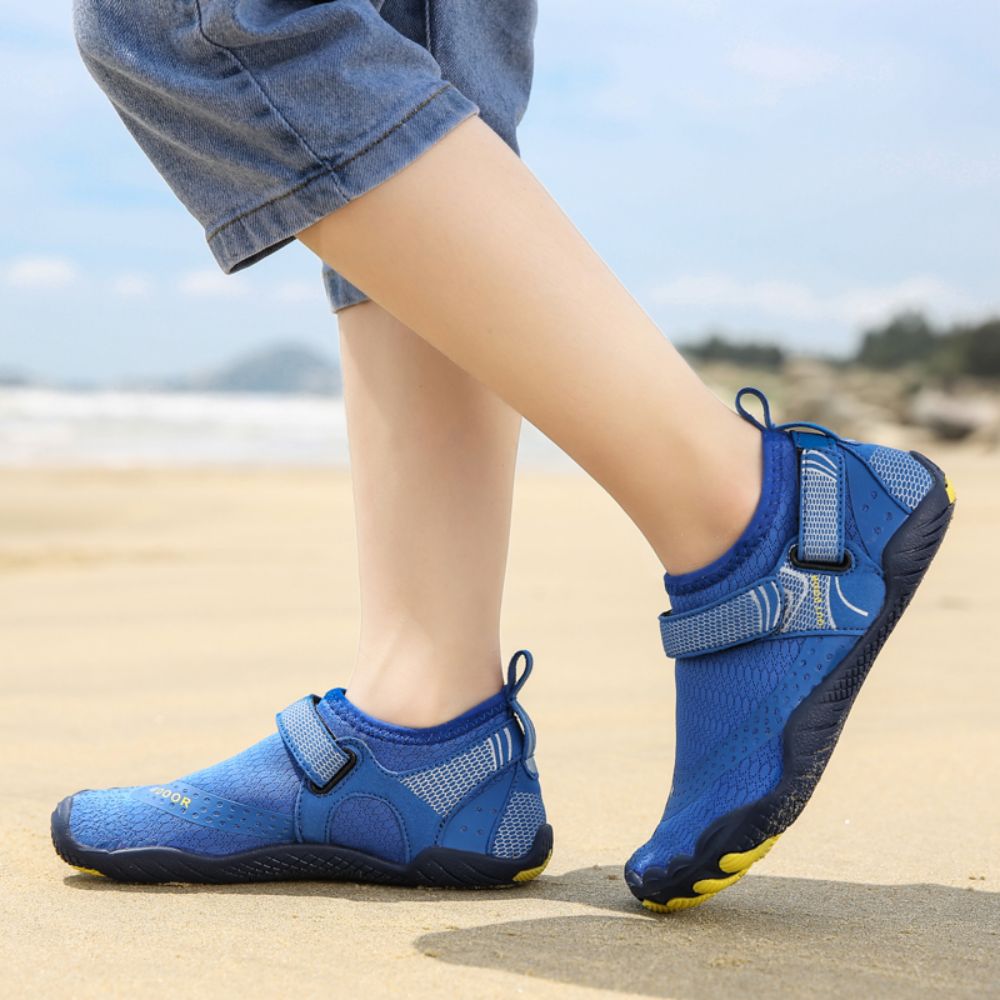 Kids Water Shoes Barefoot Quick Dry Aqua Sports Shoes Boys Girls - Klein Blue Size Bigkid US2=EU32