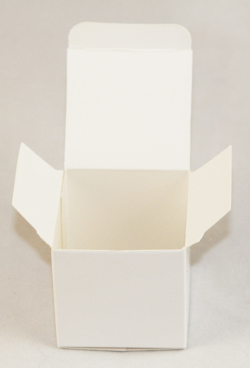 100 Pack of White 5cm Cube Gift Boxes - Foldable Small Square Boxes for Wedding Favors, Jewelry, Party Treats, and Candy Packaging