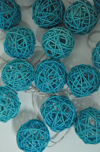 20 LED Turquoise Rattan Ball Battery-Powered Fairy Lights for Home, Wedding, and Party Decor - 3m String with 6cm Balls