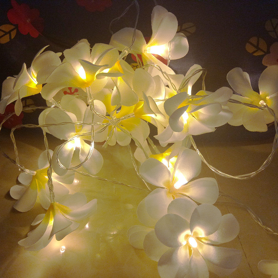 20 LED White Frangipani Flower Fairy Lights - Battery-Powered String Lights for Home, Wedding, Beach Party, and Outdoor Decor