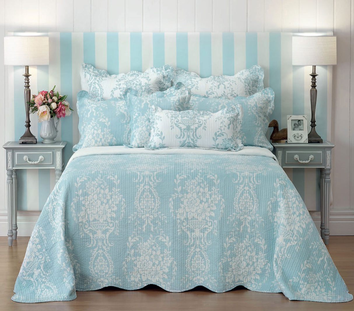 Florence King Size Bedspread Set by Bianca