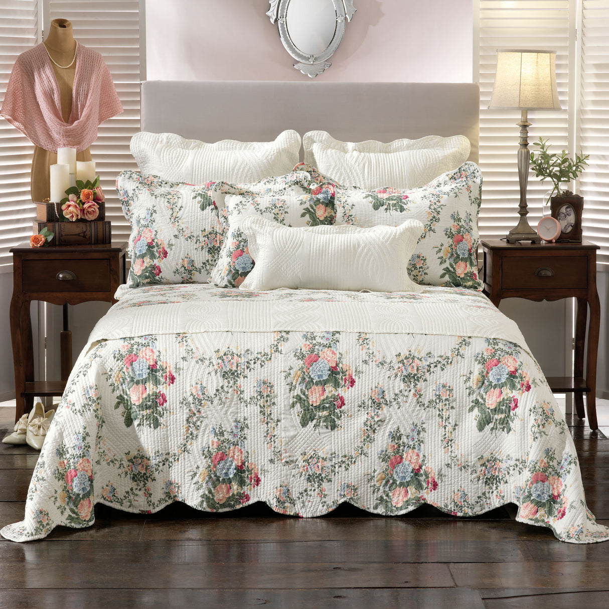 Bianca Rosedale Vintage Floral Queen Bedspread Set