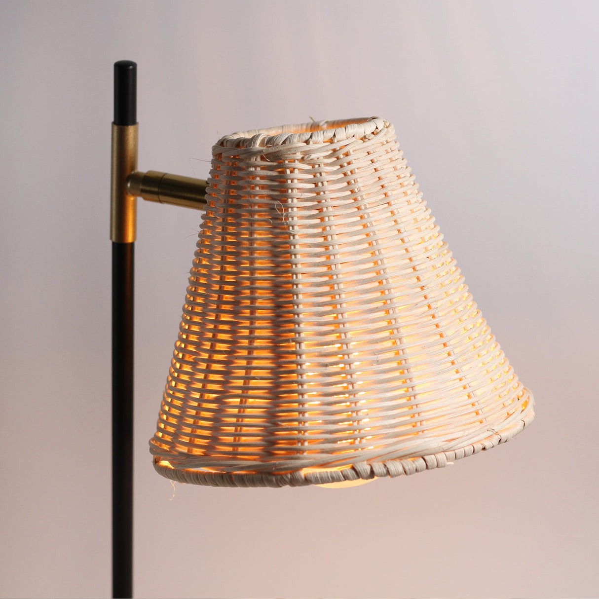 Rattan Elegance Table Lamp