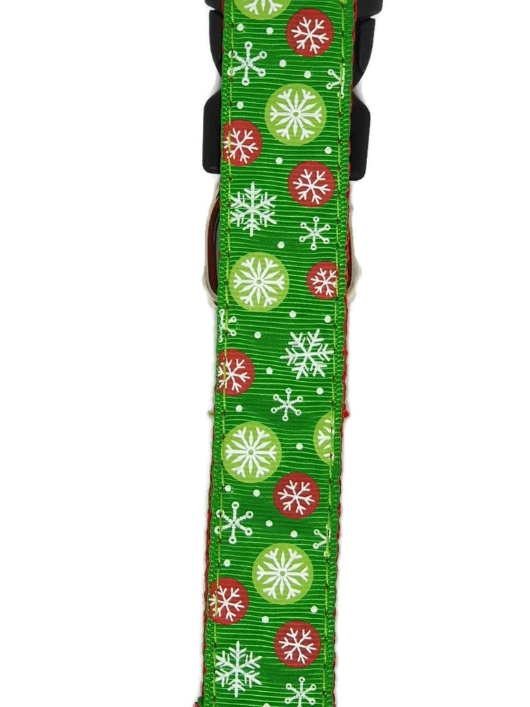 Christmas Dog Collars Adjustable - Moondidley Pets Medium Green Snow Flakes