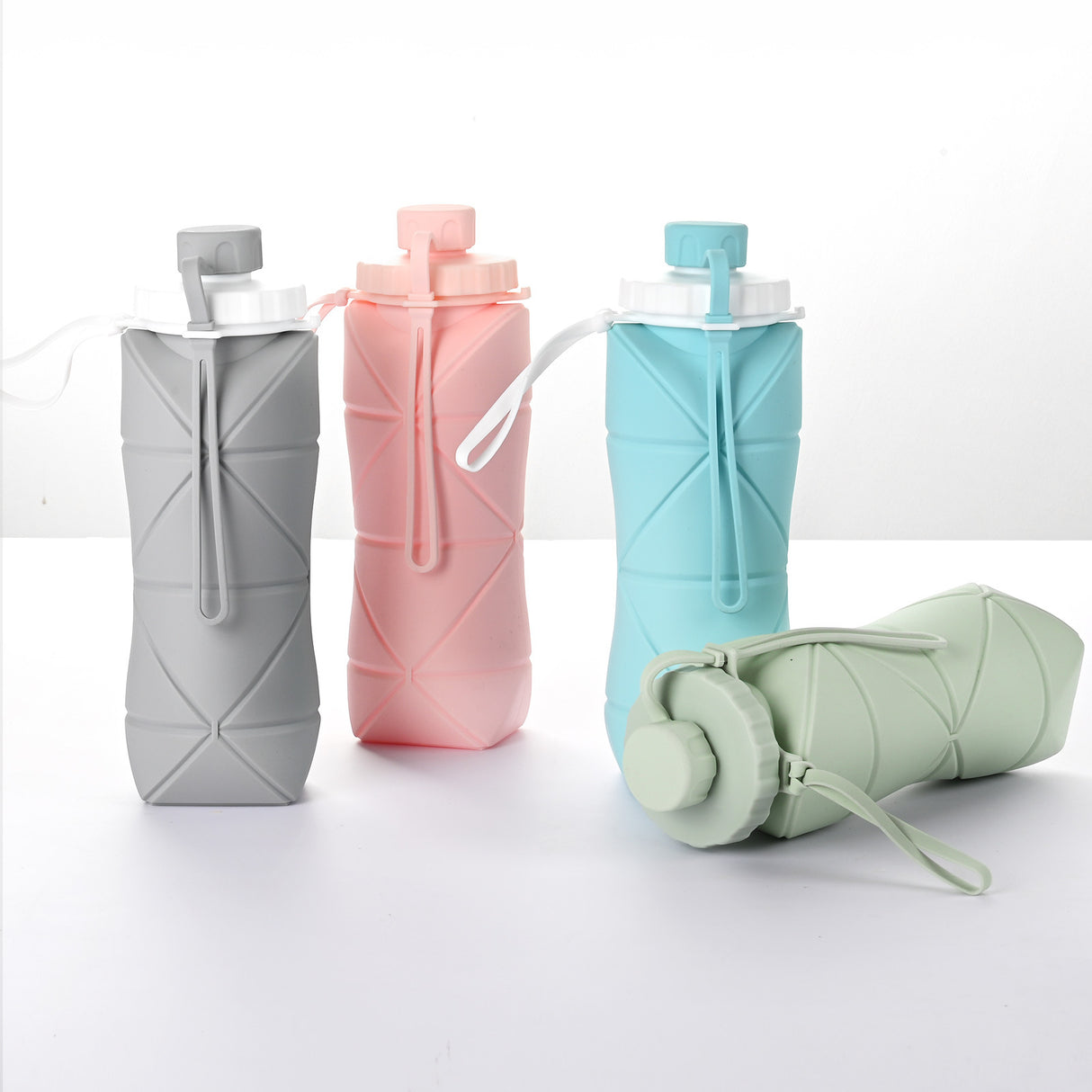 Grey 600ml Silicone Folding Water Bottle - Eco-Friendly Collapsible Travel Bottle600ml Silicone Folding Water Bottle - Eco-Friendly Collapsible Travel Bottle