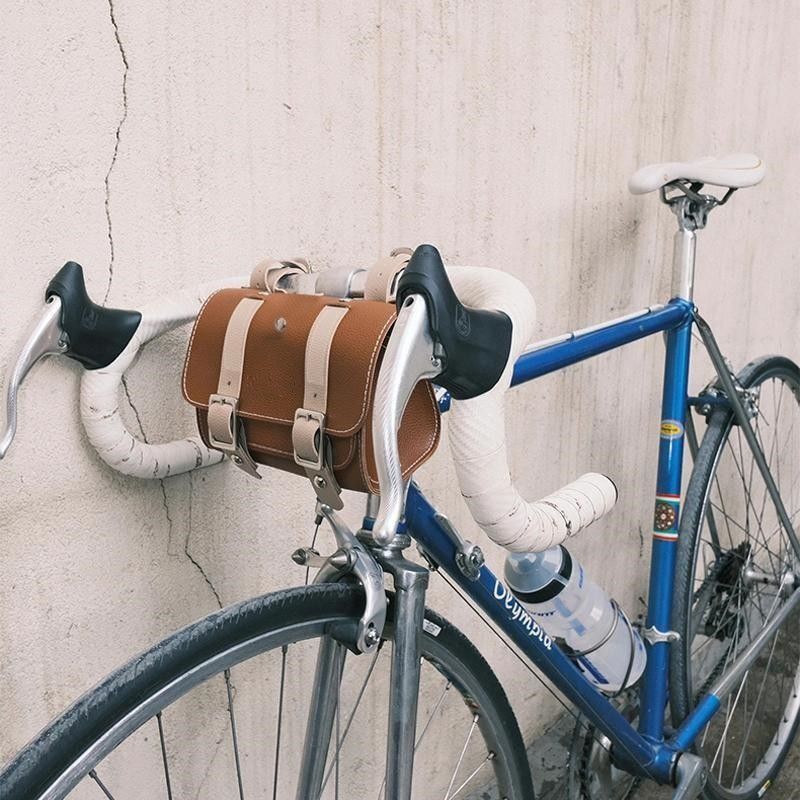 Brown Vintage Bicycle Handlebar Bag – Universal Front & Rear Bike Accessory for Commuting and Cycling