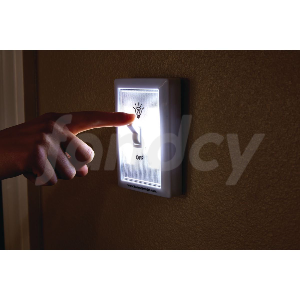 Magnetic COB LED Wireless Light Switch for Convenient Illumination