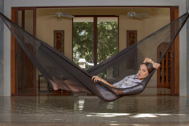 Outdoor undercover cotton Mayan Legacy hammock King size Black