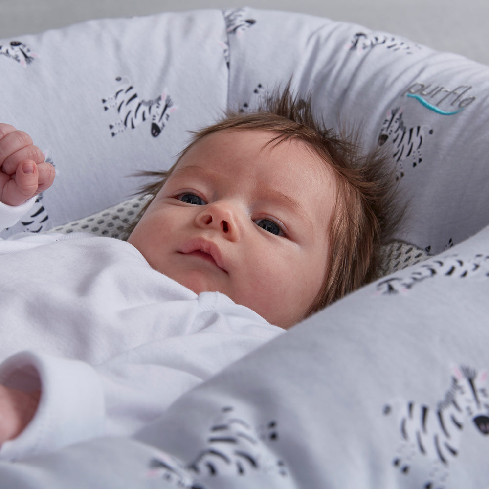 Zebra-Patterned Purair Breathable Baby Nest